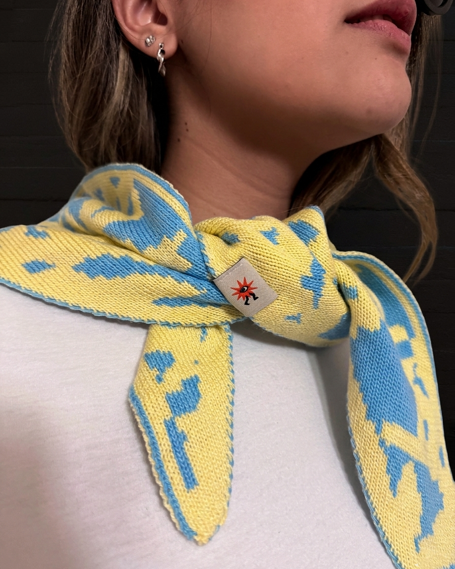 Bufanda Triangular - AmarillaAzul