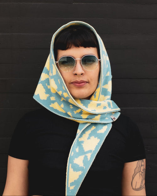Bufanda Triangular - AmarillaAzul